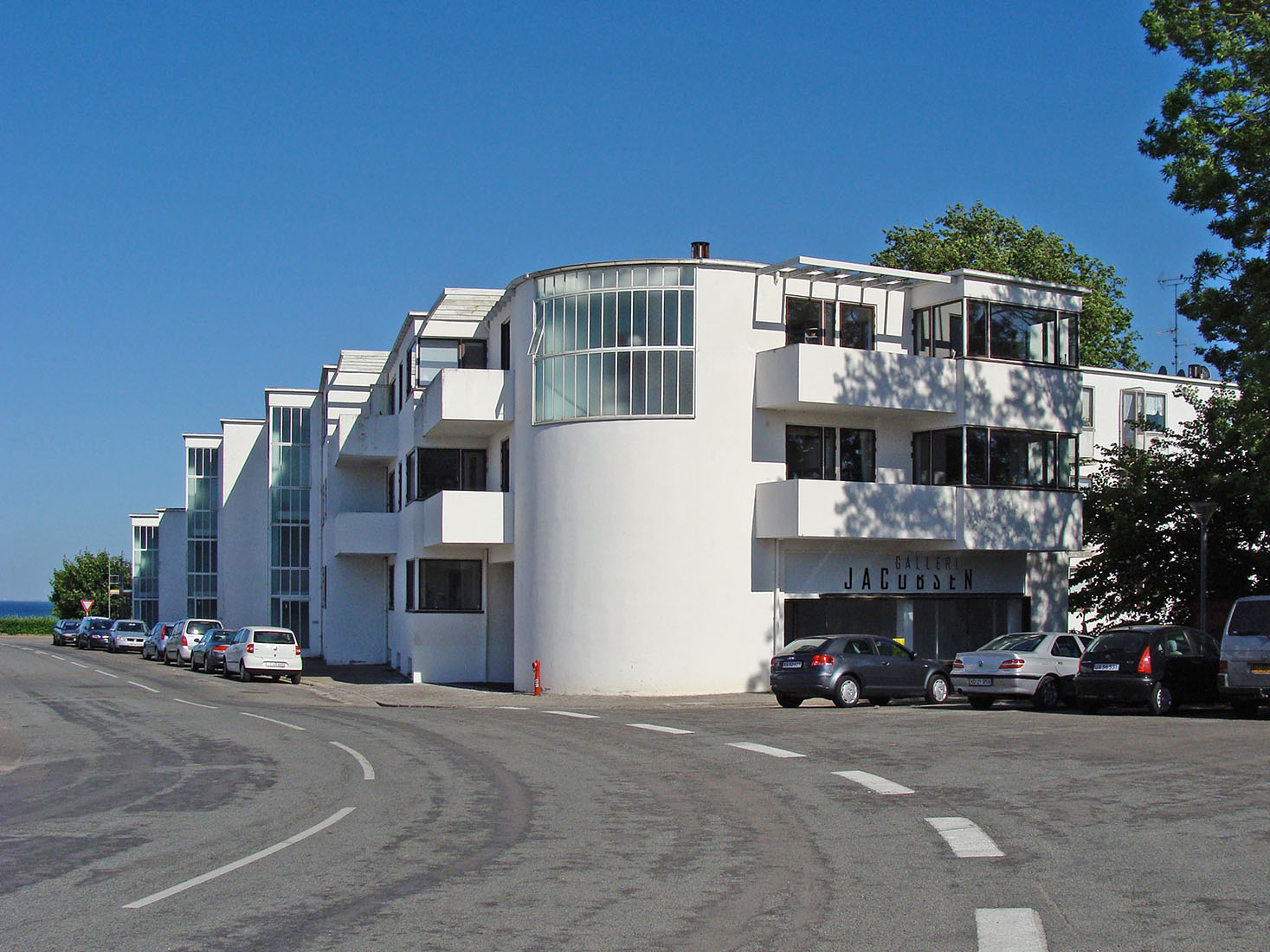 www.archipicture.eu Arne Jacobsen Bellavista Apartments